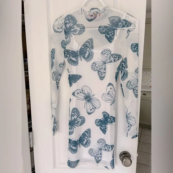 Guess Butterfly Dress ~ long sleeve ~ size XS - Picture 9 of 10